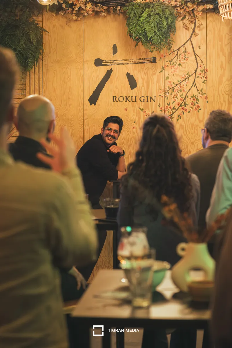 Professionele branding fotografie van Open Coffee event met natuurlijke sfeer en storytelling